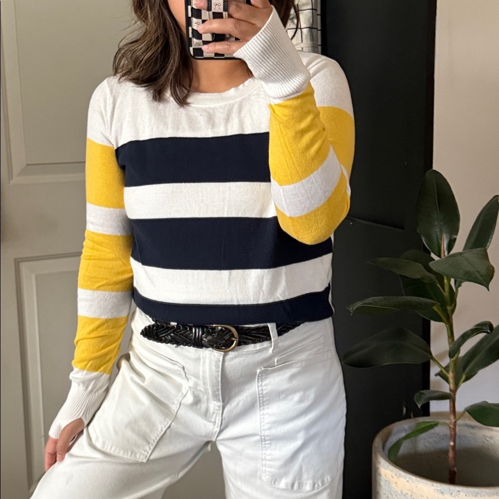 PAM & Gela Zip Back Color-Block Crew Sweater. S - Picture 9 of 9